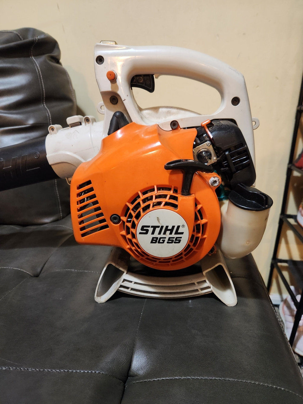 Used STIHL BG 55 Orange Handheld Blower - Compact Lawn Blower Works Great